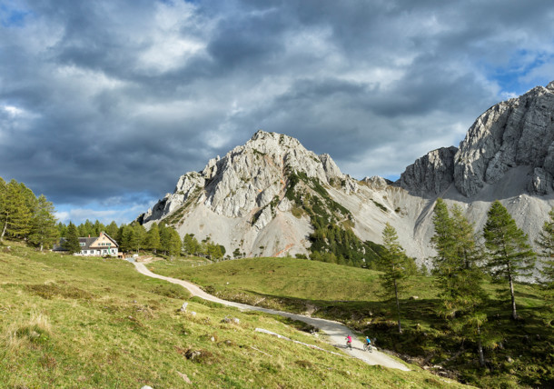     Klagenfurter Hütte (mountain refuge) 